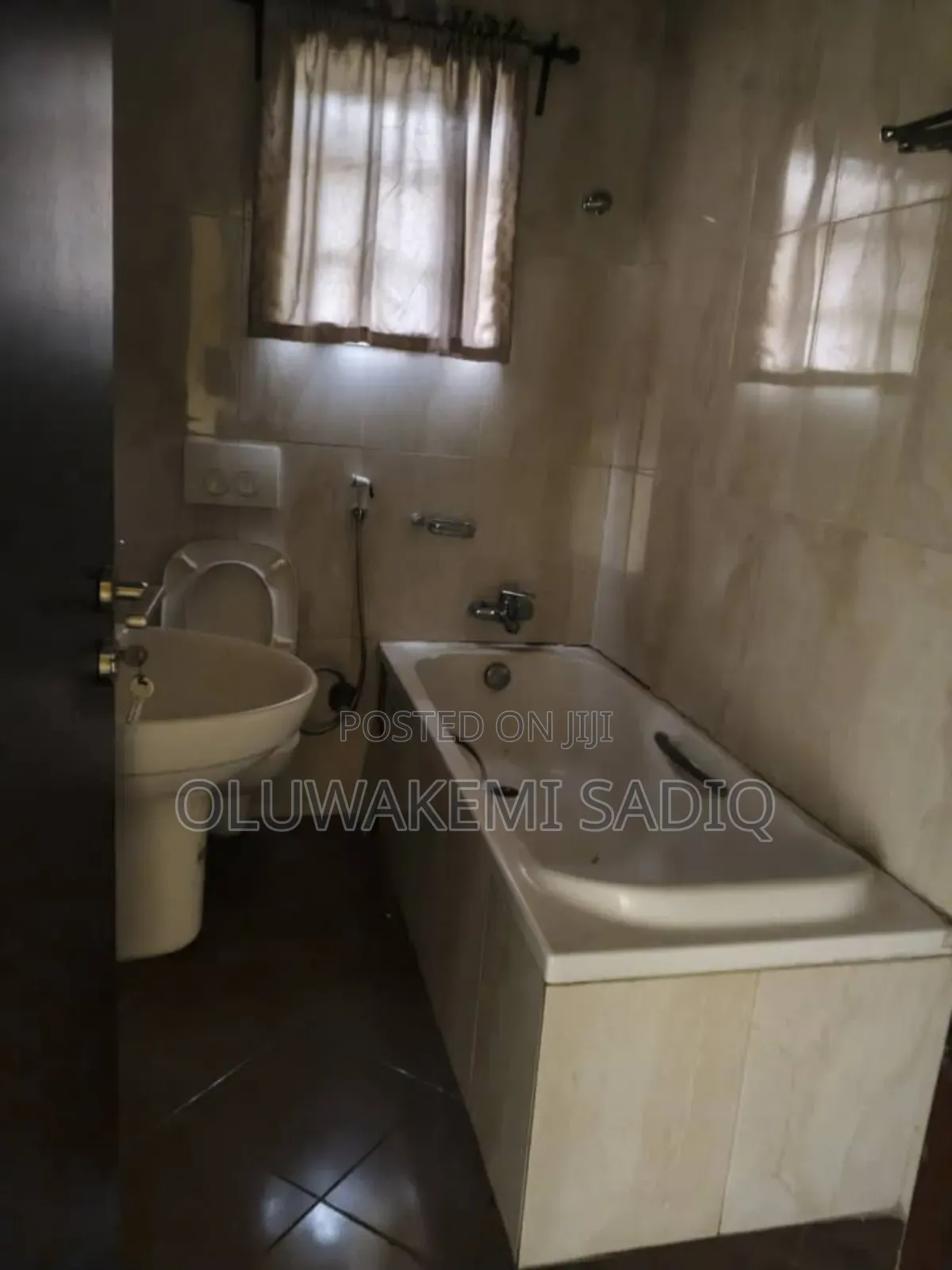 6bdrm Duplex in Ikeja, Allen Avenue for rent