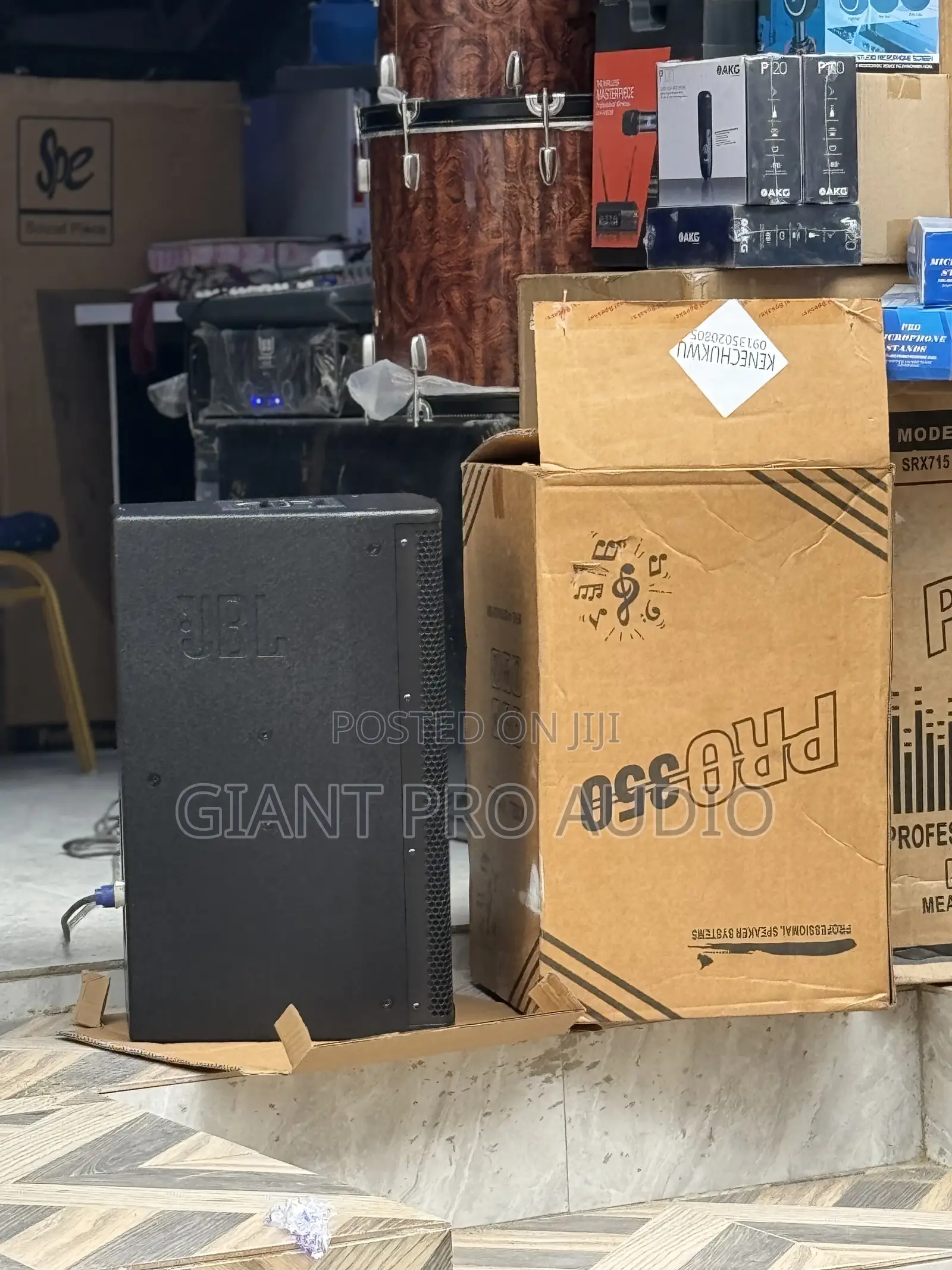 JBL Kp612 Speaker