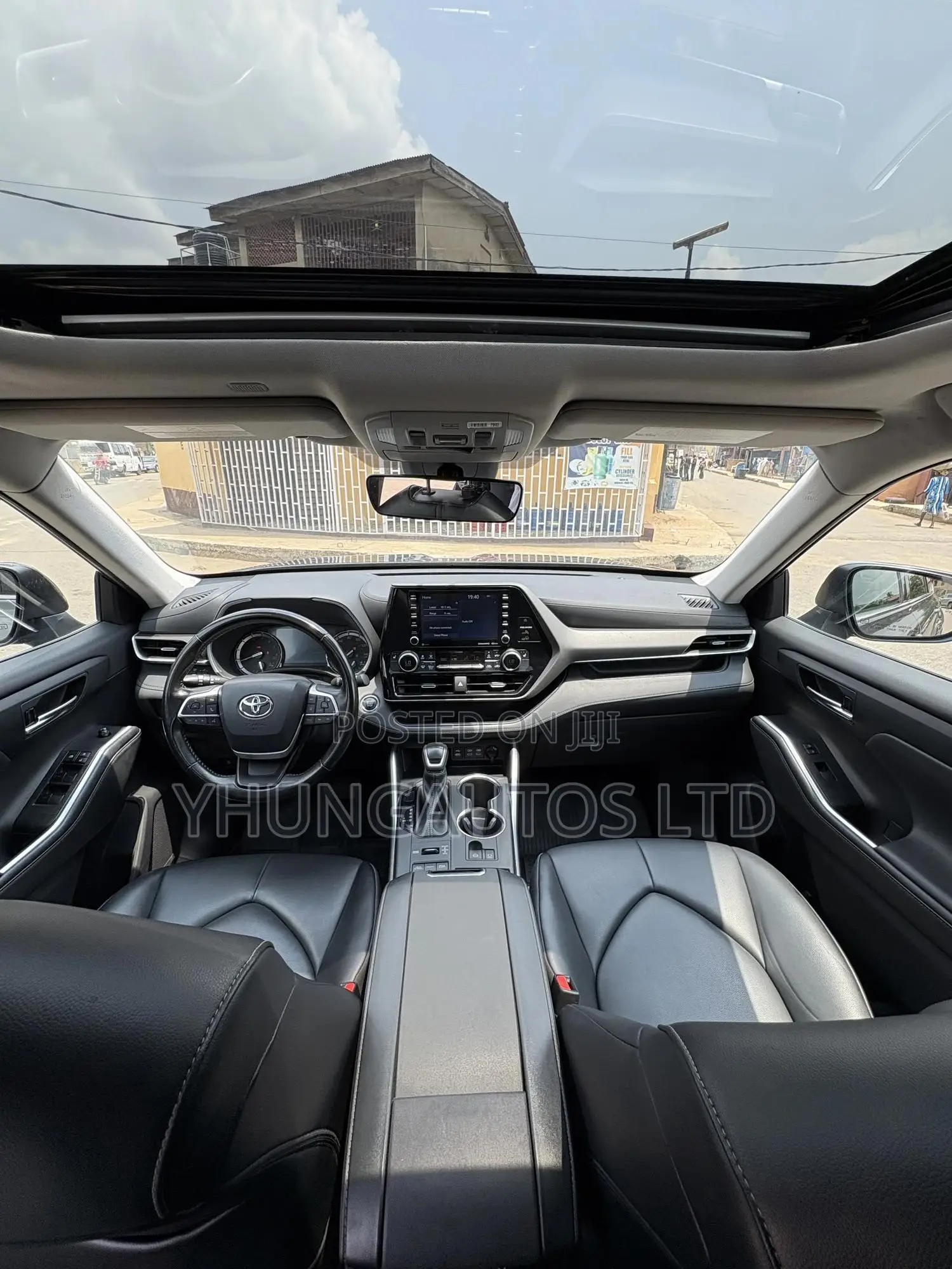 Toyota Highlander XLE AWD 2023 Gray