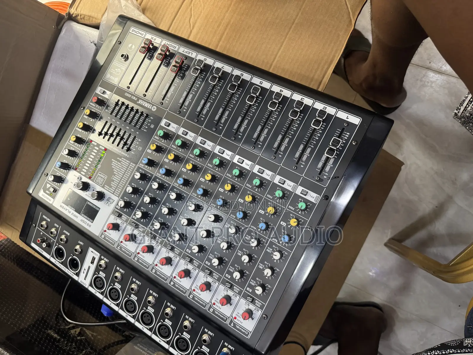 PMX-8 8 Channel Yamaha Powered Mixer