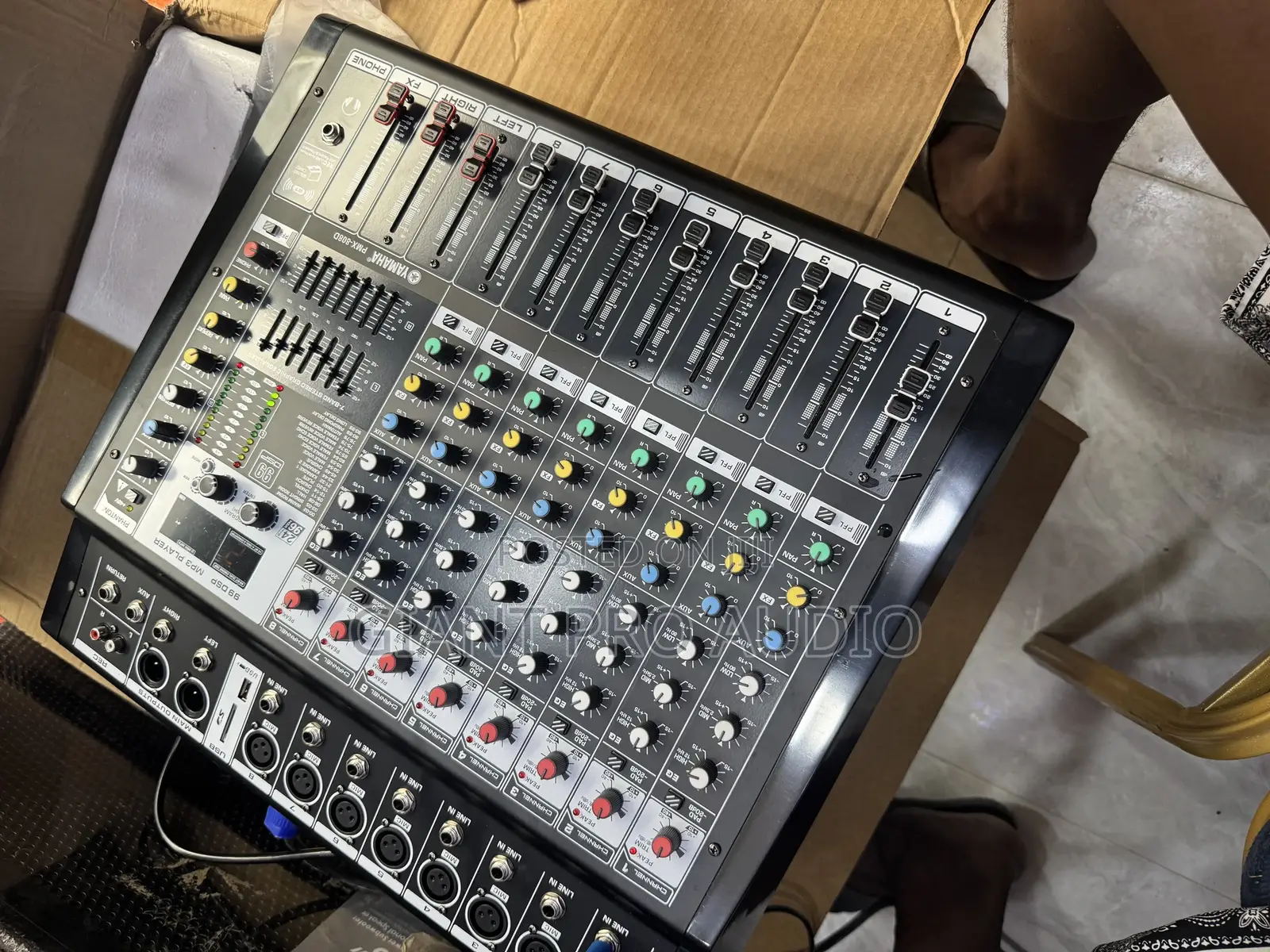PMX-8 8 Channel Yamaha Powered Mixer