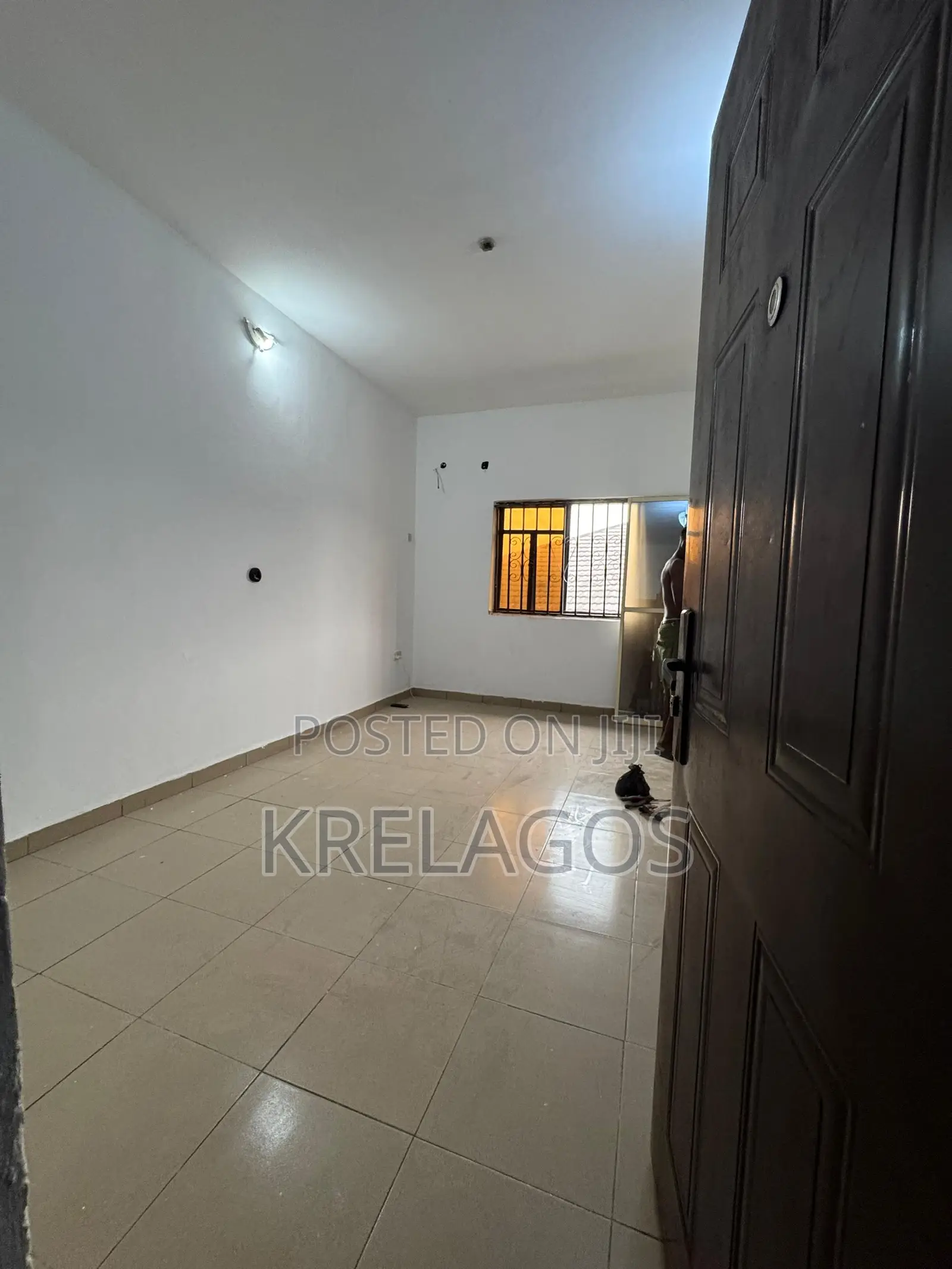 1bdrm Apartment in Osapa london for rent