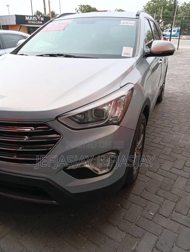 Hyundai Santa Fe GLS 4dr SUV (3.3L 6cyl 6A) 2014 Silver