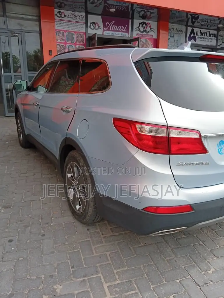 Hyundai Santa Fe GLS 4dr SUV (3.3L 6cyl 6A) 2014 Silver
