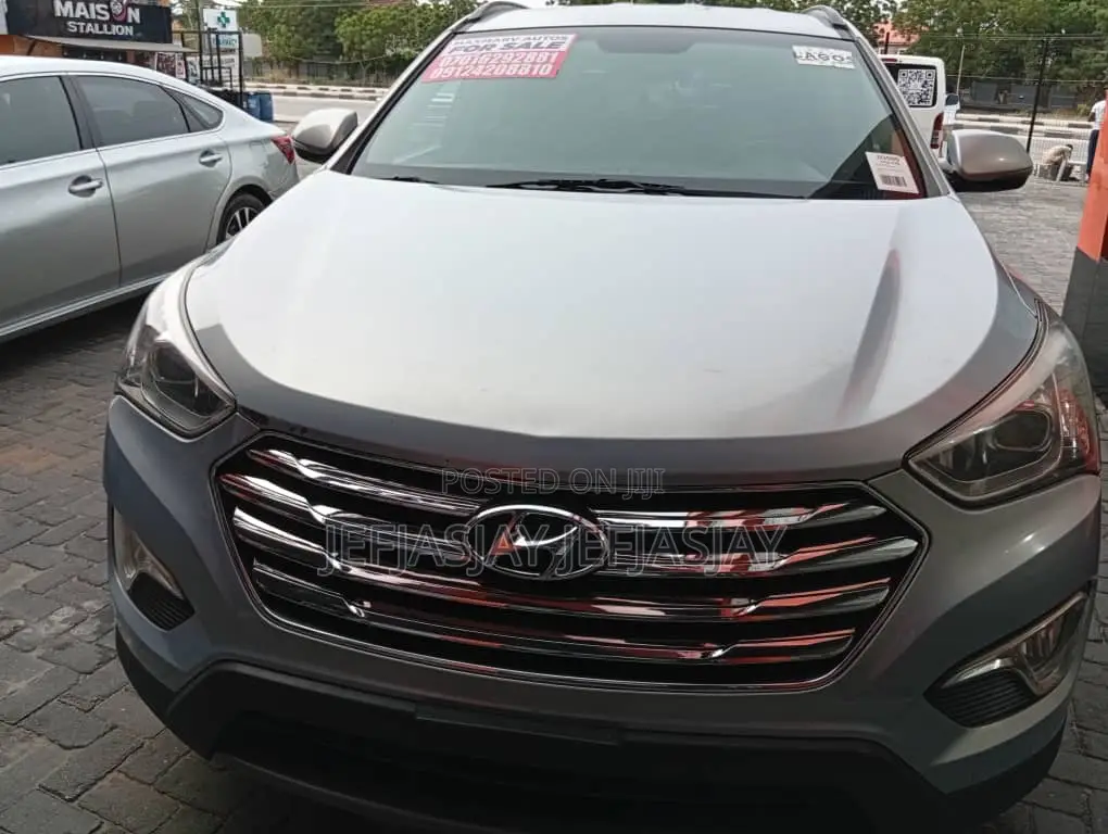 Hyundai Santa Fe GLS 4dr SUV (3.3L 6cyl 6A) 2014 Silver
