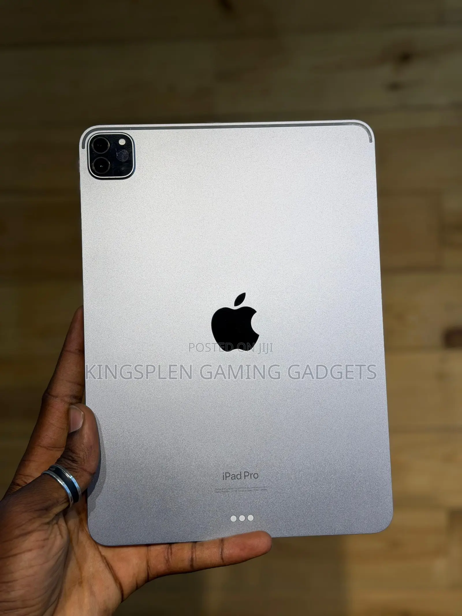 Apple iPad Pro (2022) 128 GB Gray
