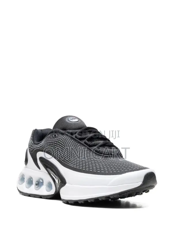 Nike Air Max Dn - Black/White - Dynamic Air Cushioning Sneakers