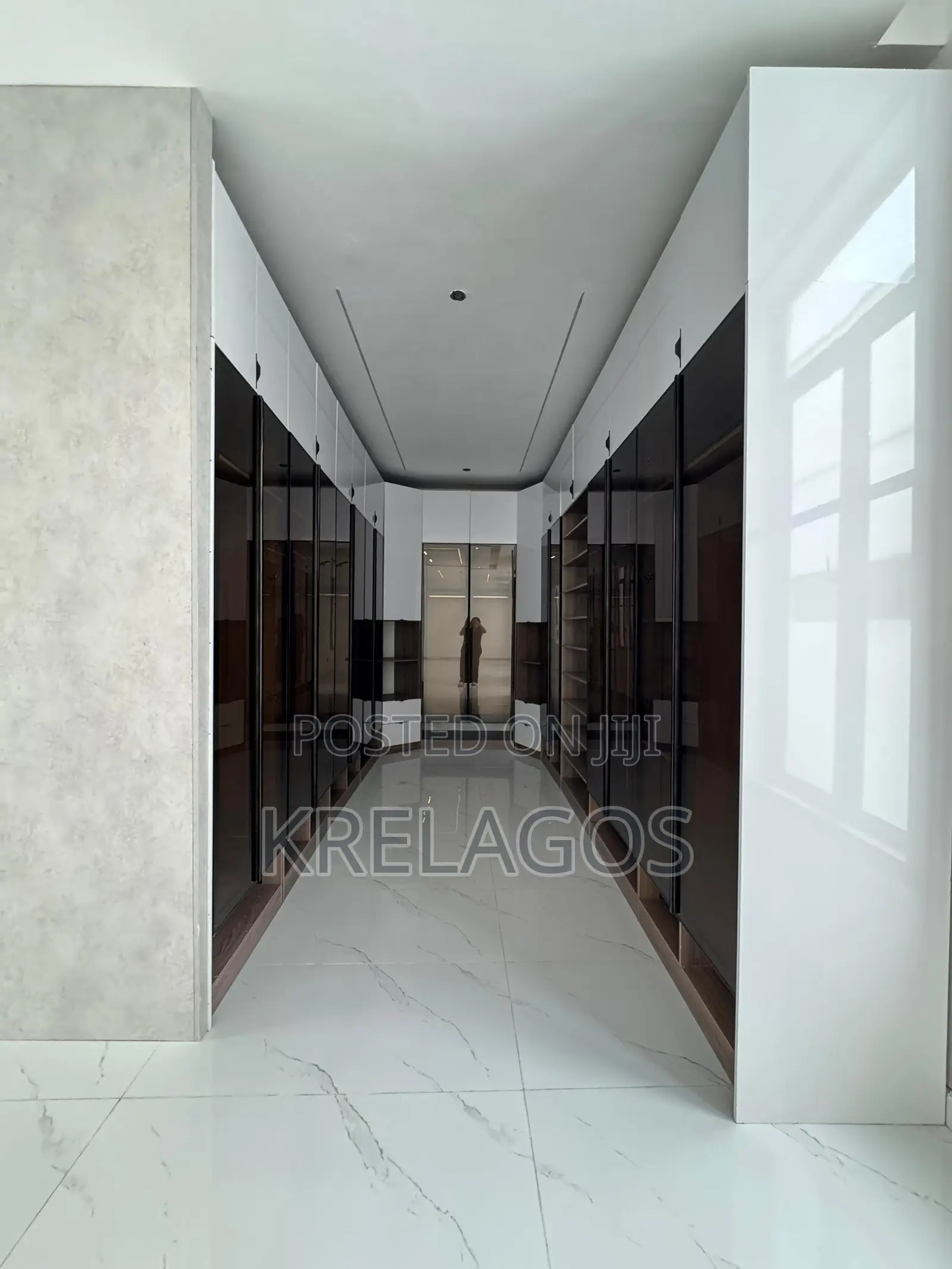 5bdrm Duplex in Osapa london for sale