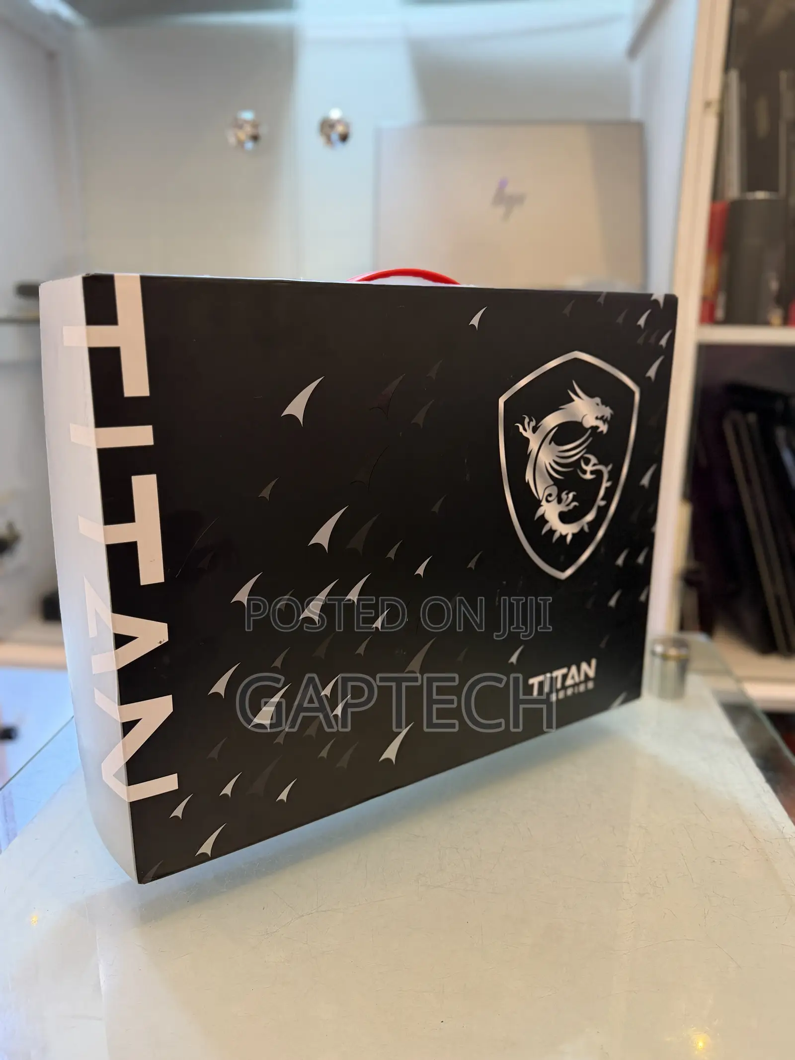 New Laptop MSI Titan 18 HX AI 64GB Intel Core Ultra 9 SSD 4T