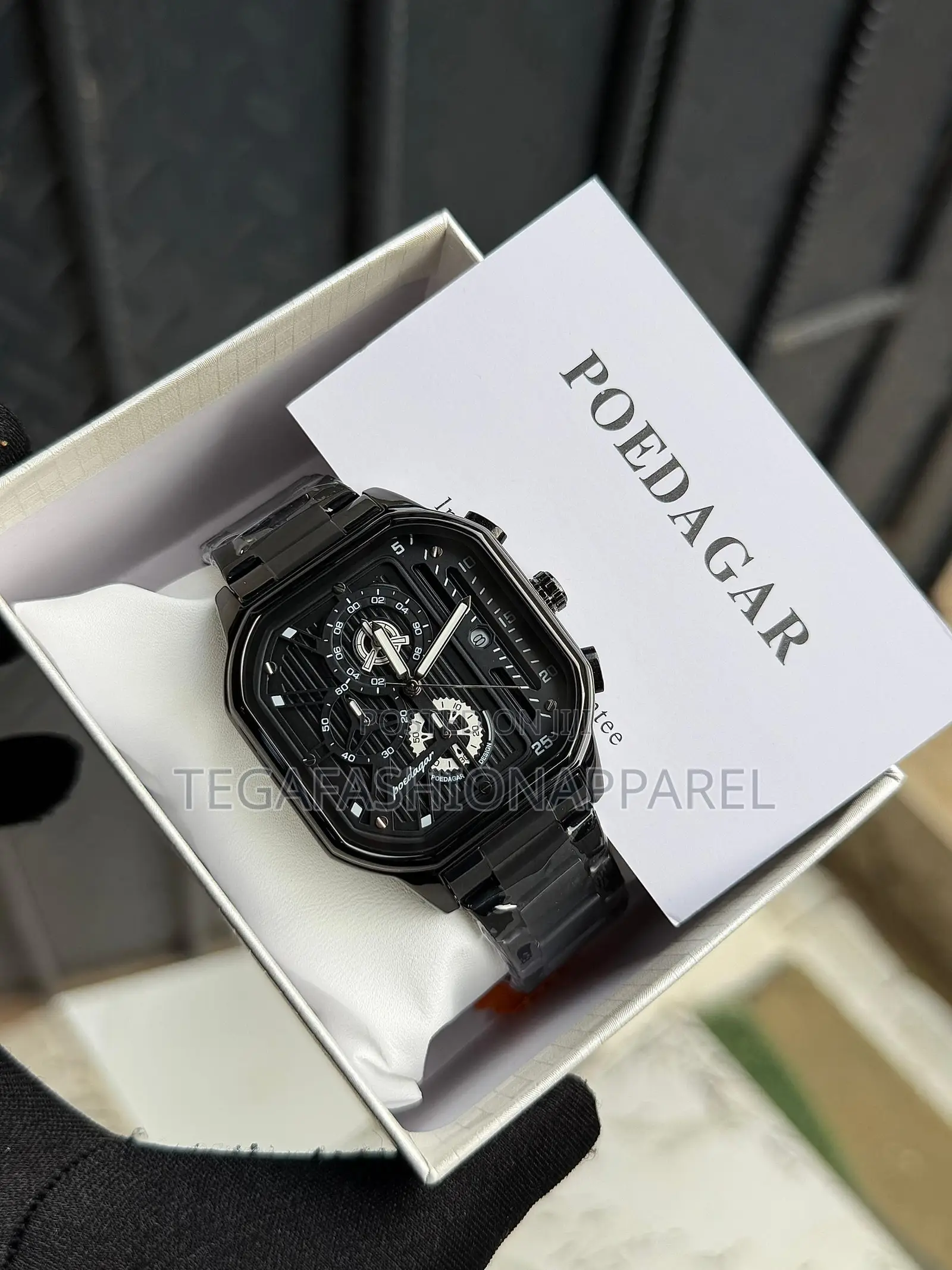 Poedagar Chronographic Chain Wristwatch