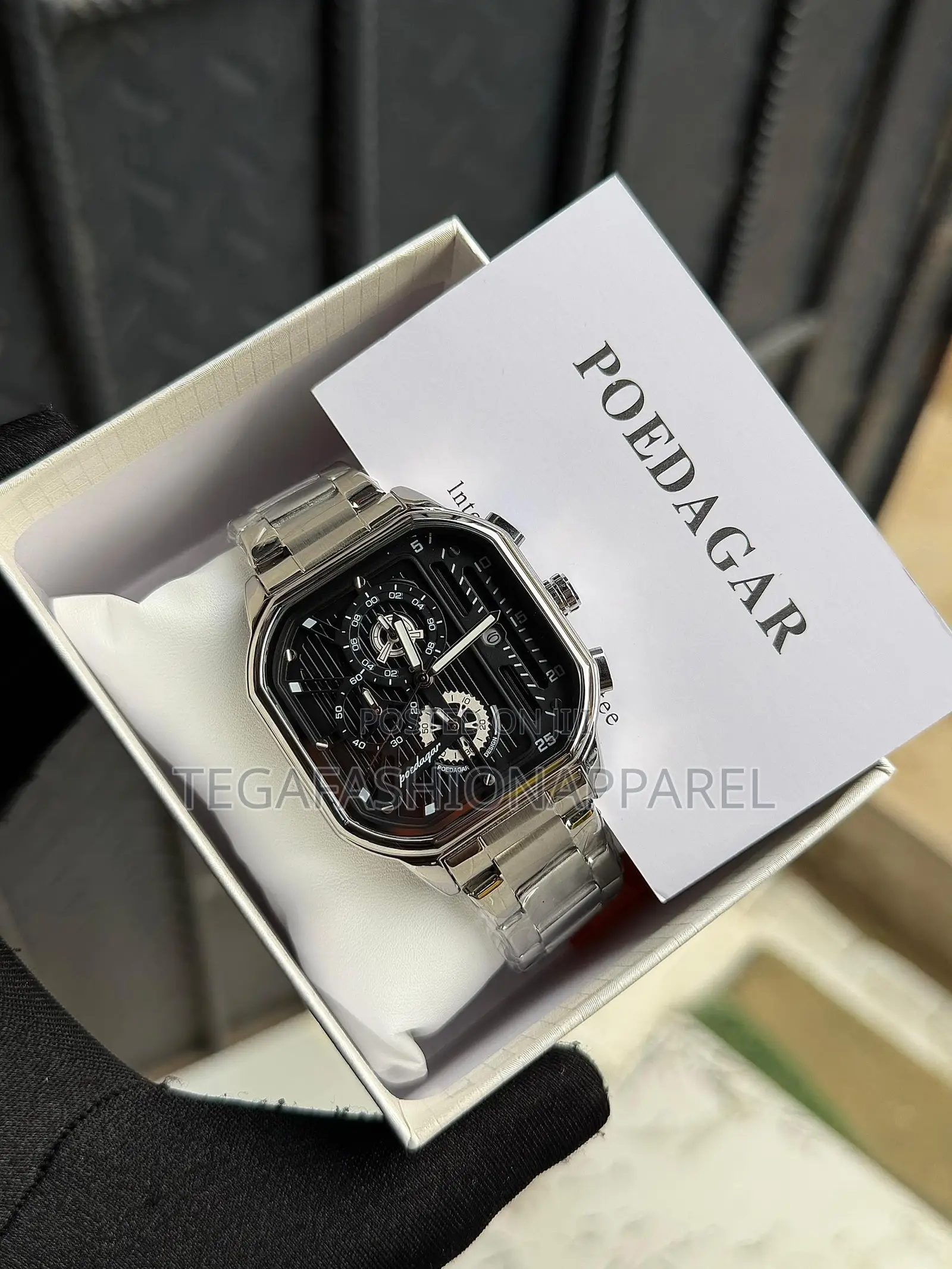 Poedagar Chronographic Chain Wristwatch