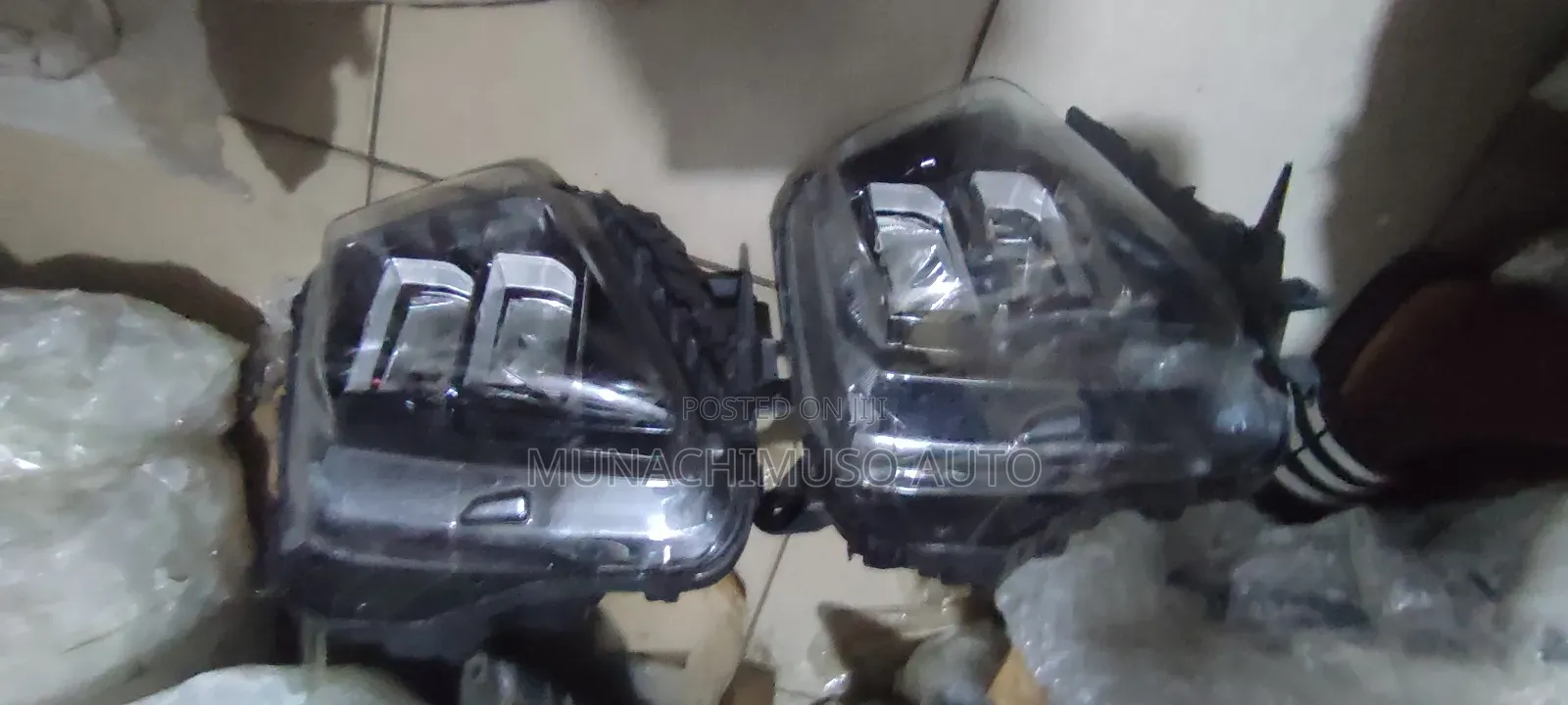Set Head Lamp Hyundai Tucson 2022/23 Model