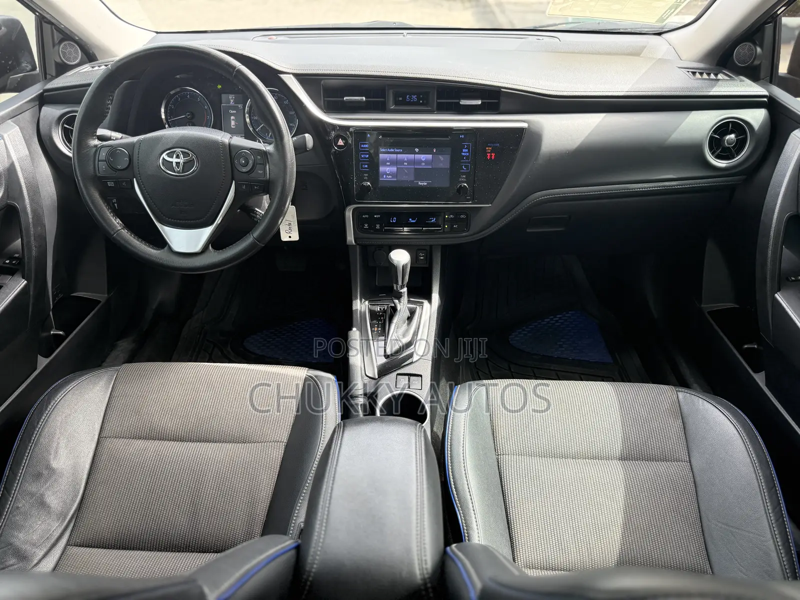 Toyota Corolla SE (1.8L 4cyl 6M) 2018 Black