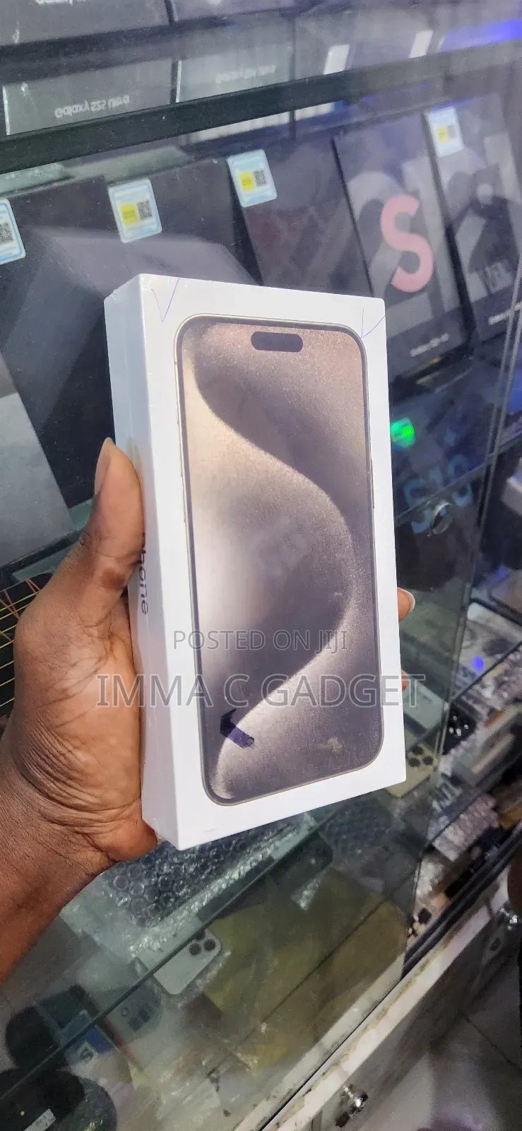 New Apple iPhone 15 Pro Max 256 GB