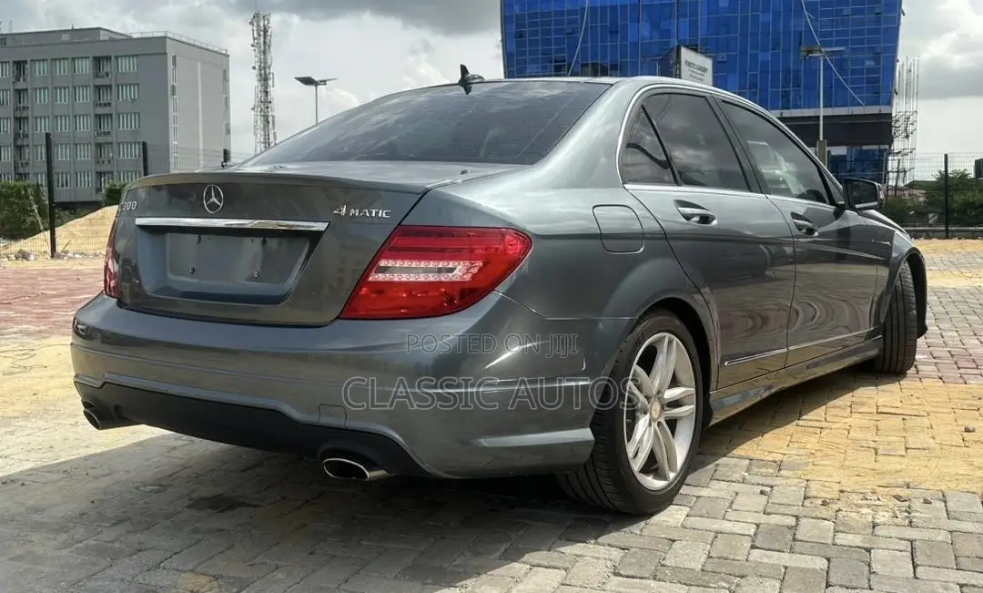 Mercedes-Benz C300 2013 Gray