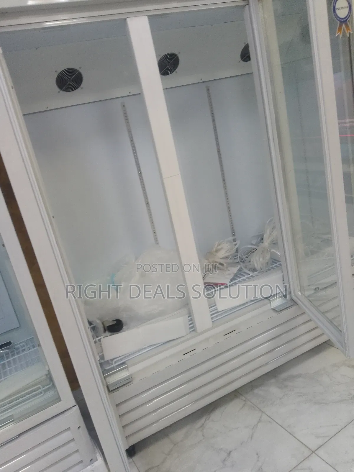 Polystar Triple Door Upright Showcase Refrigerator for Supermarkets