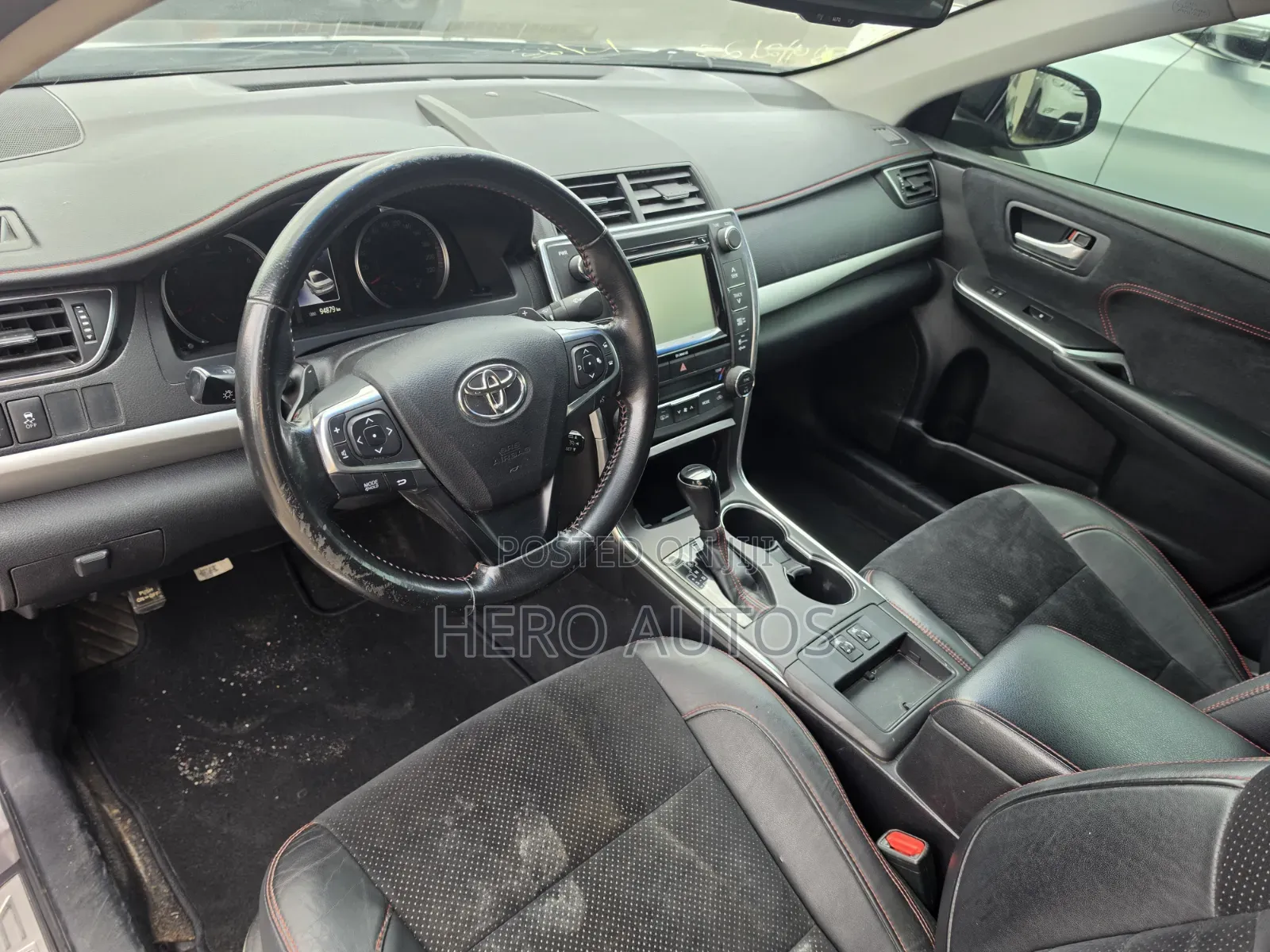 Toyota Camry XLE V6 4dr Sedan (3.6L 6cyl 6A) 2016 Gray