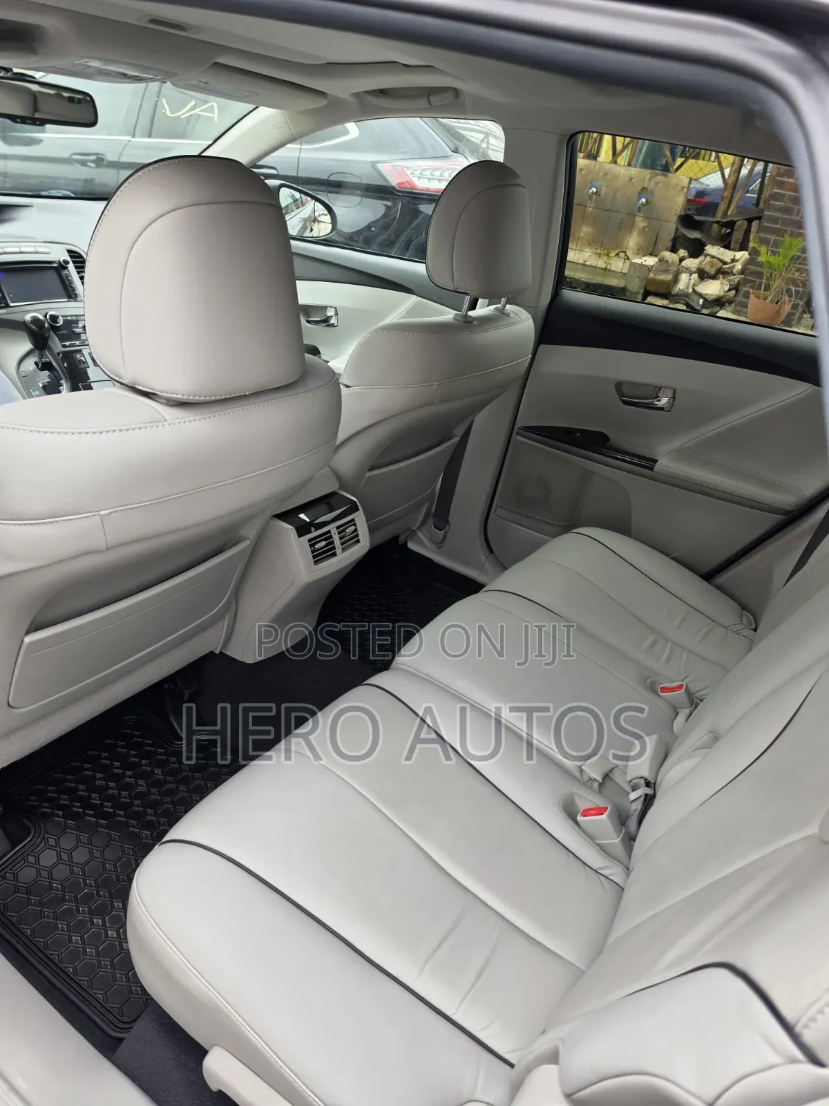 Toyota Venza Limited 4dr Wagon (3.5L 6cyl 6A) 2014 Gray