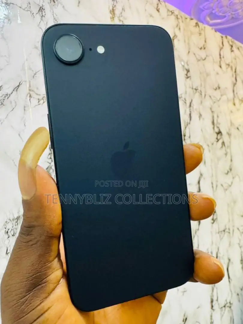 Apple iPhone 16e 128 GB