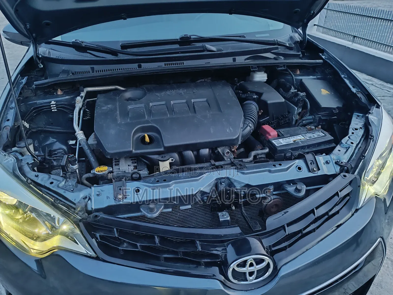 Toyota Corolla S Premium 4dr Sedan (1.8L 4cyl CVT) 2014 Gray