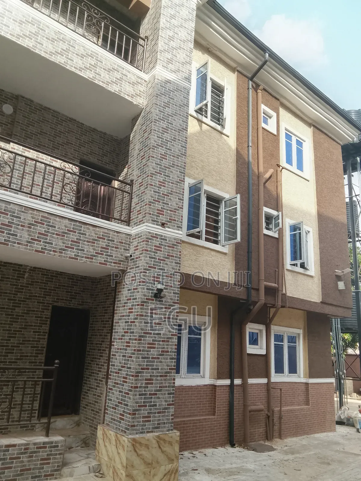 Furnished 4bdrm Apartment in Achara Layout, Enugu for rent