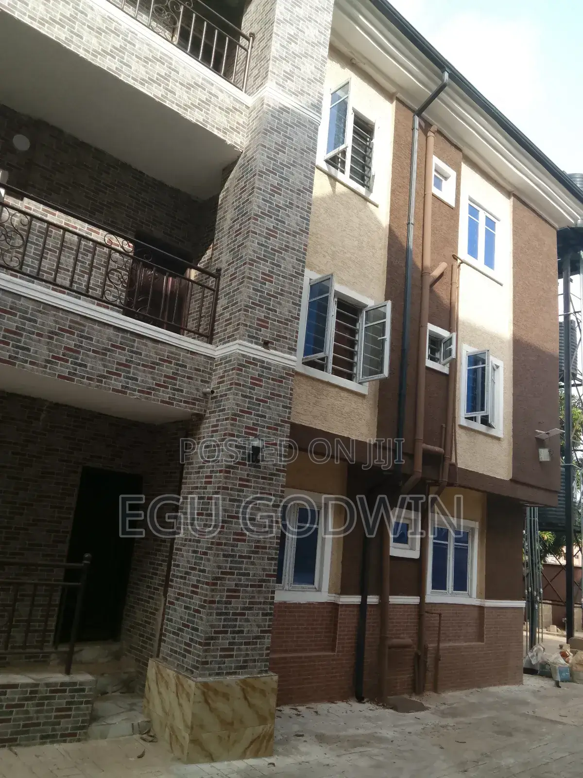 Furnished 4bdrm Apartment in Achara Layout, Enugu for rent