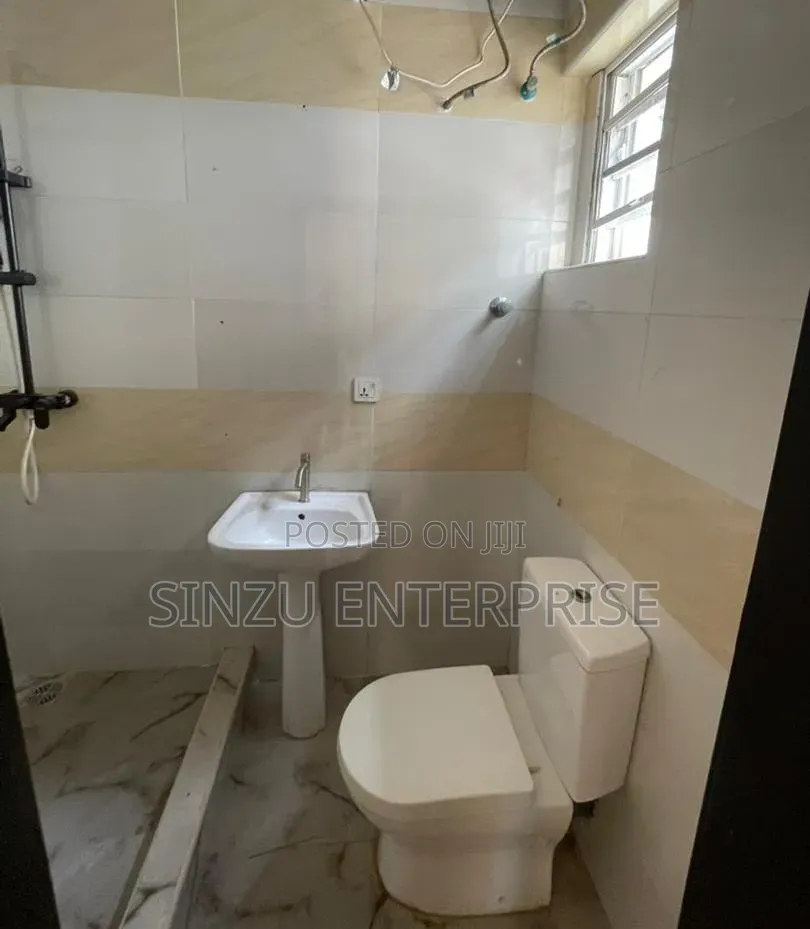 Studio Apartment in Chevron for rent