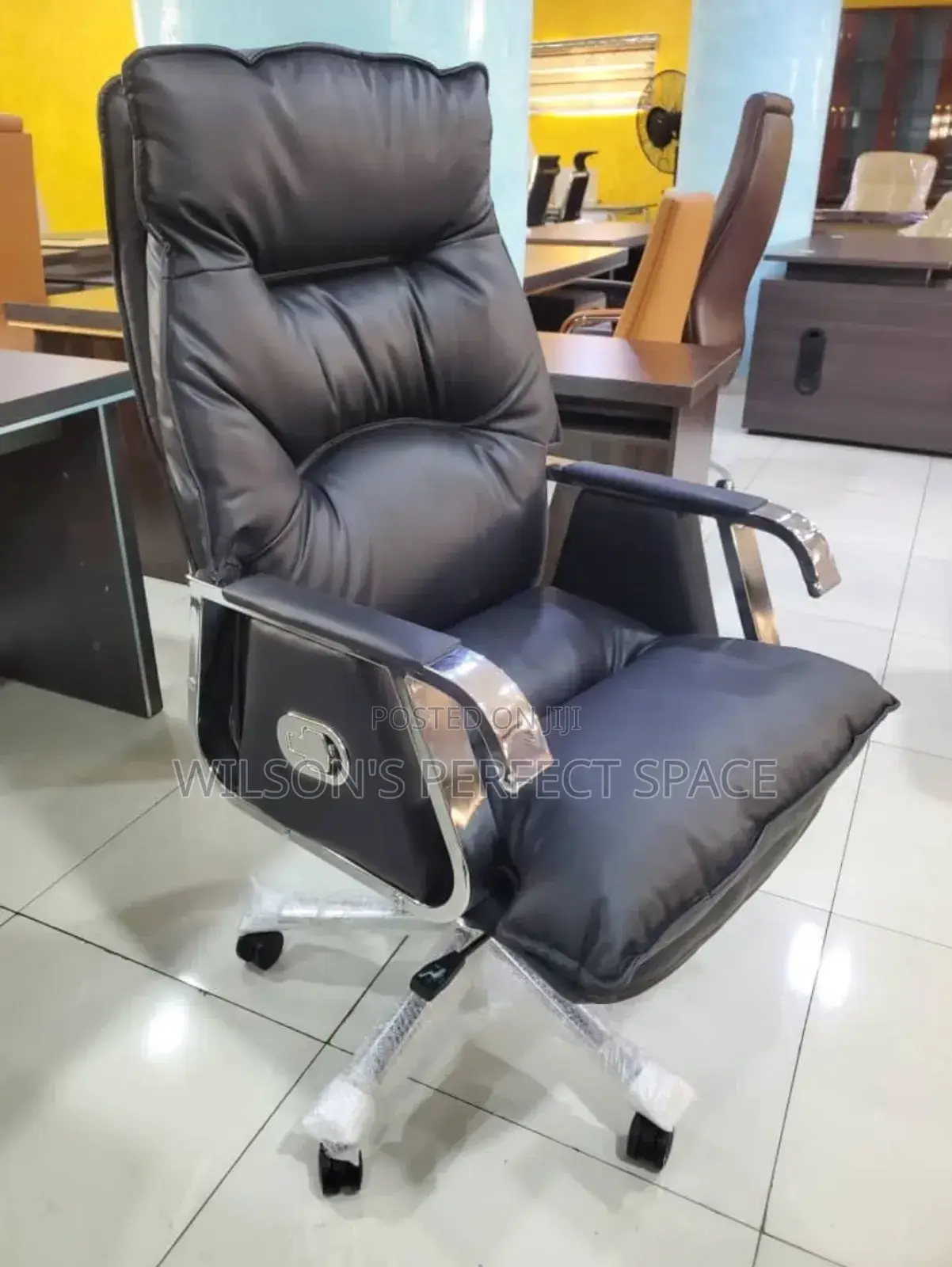 Heavy Duty Executive Chair With Soft Cushion