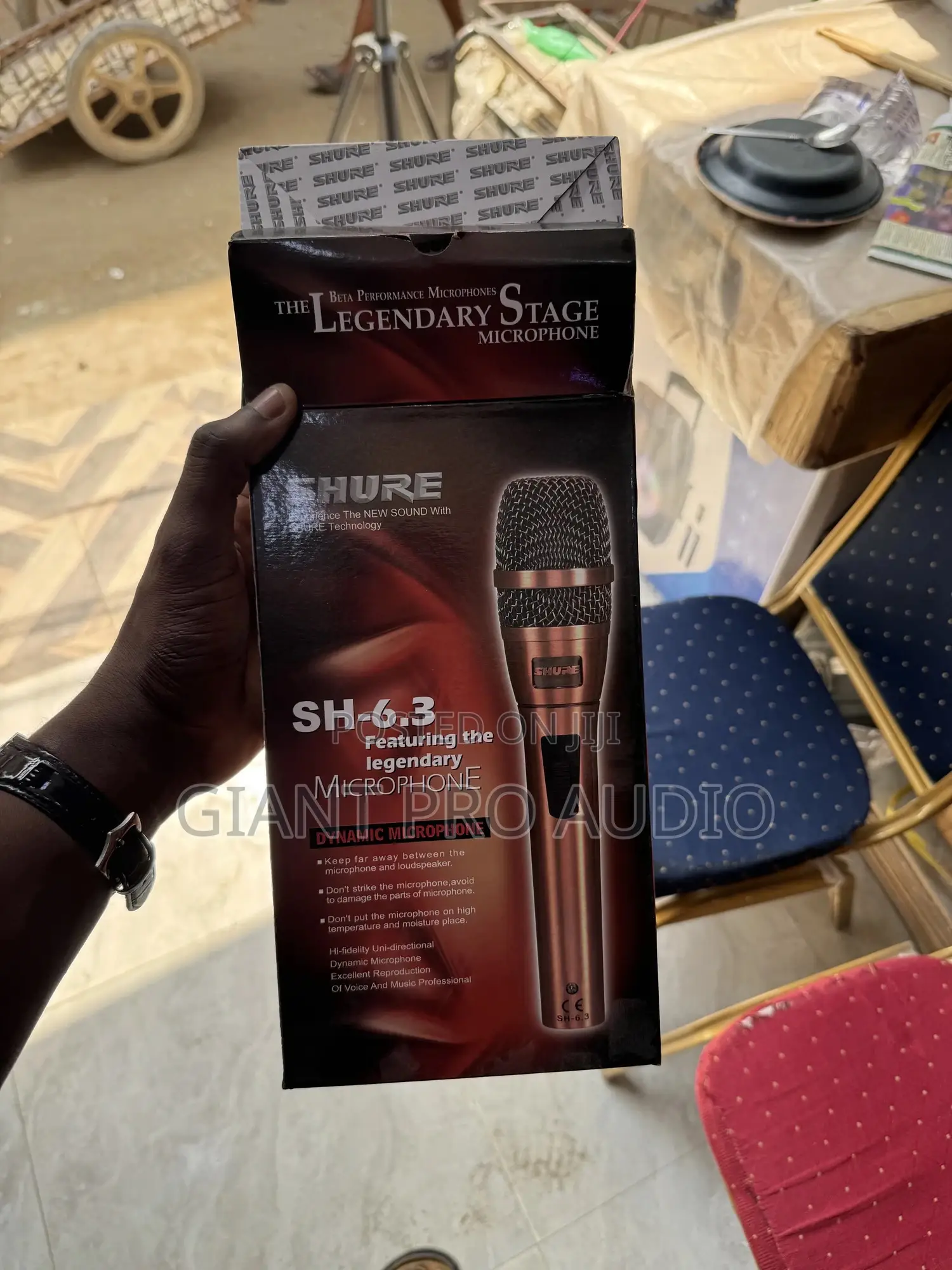 Legendary 6.3 Shure Wired Microphone