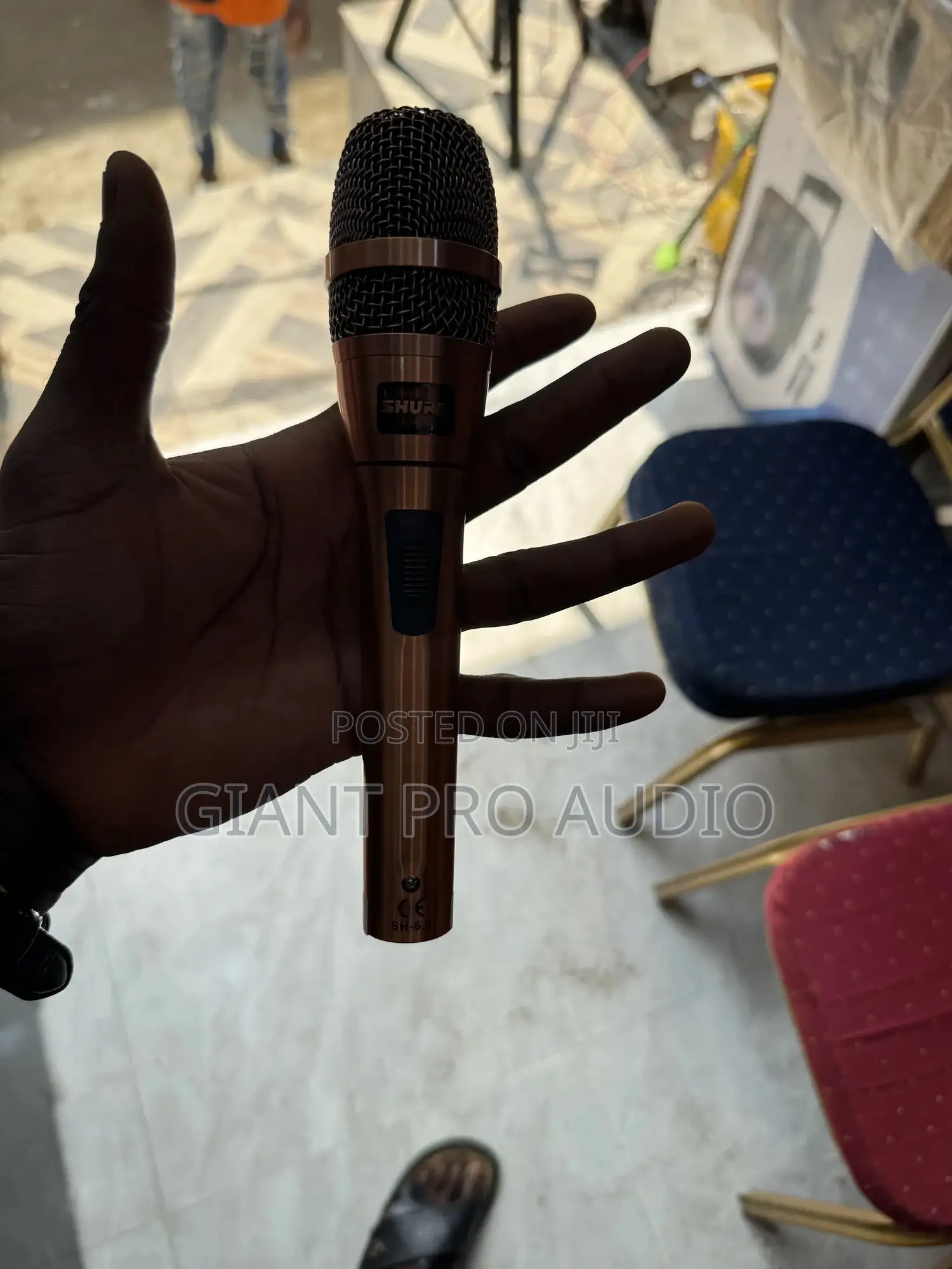 Legendary 6.3 Shure Wired Microphone