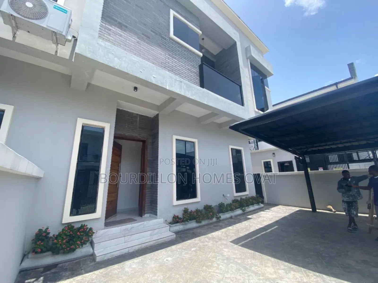4bdrm Duplex in Harris Drive By Vgc for rent