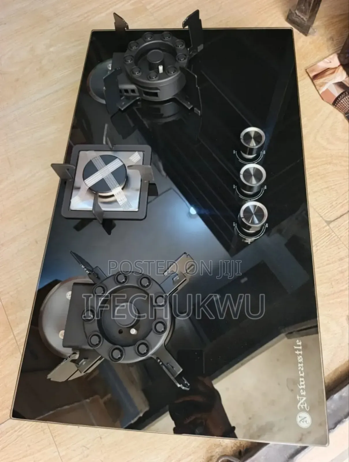 Original Newcastle Inbuilt Cabinet Flips Up Automatic 3 Burners Gas