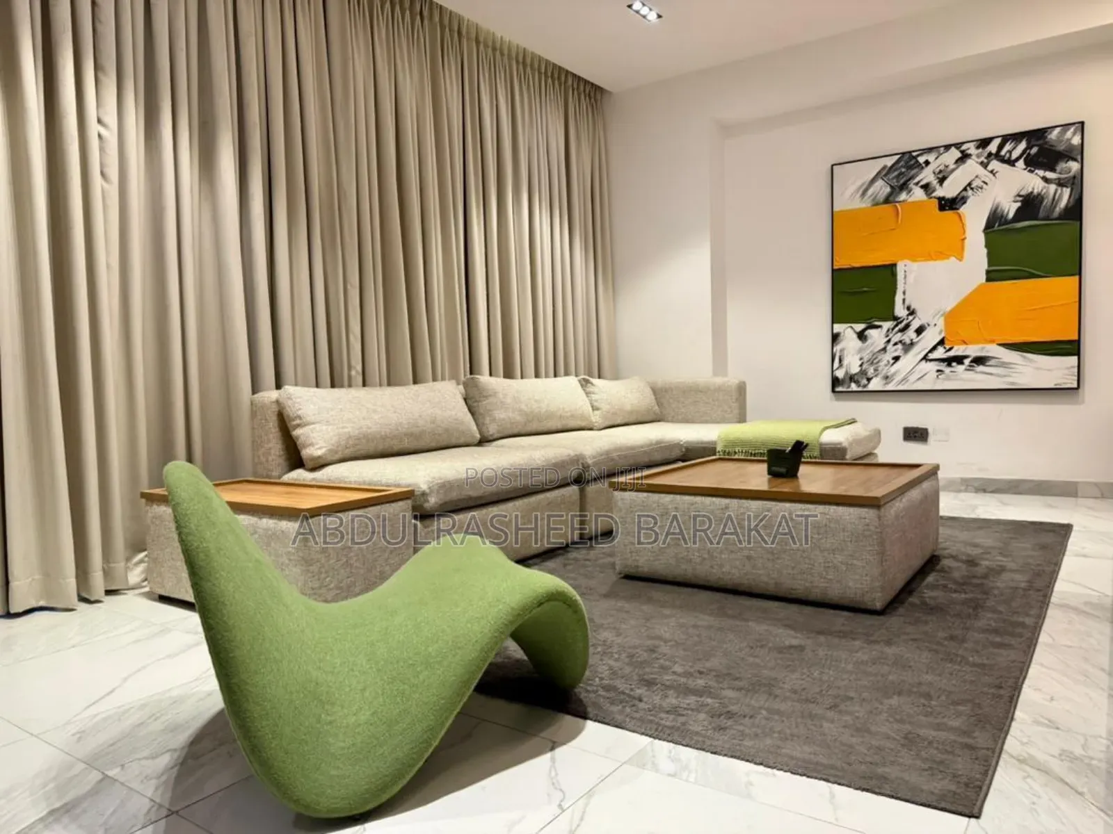 Stylish and Luxury One Bedroom Apartment With Balcony