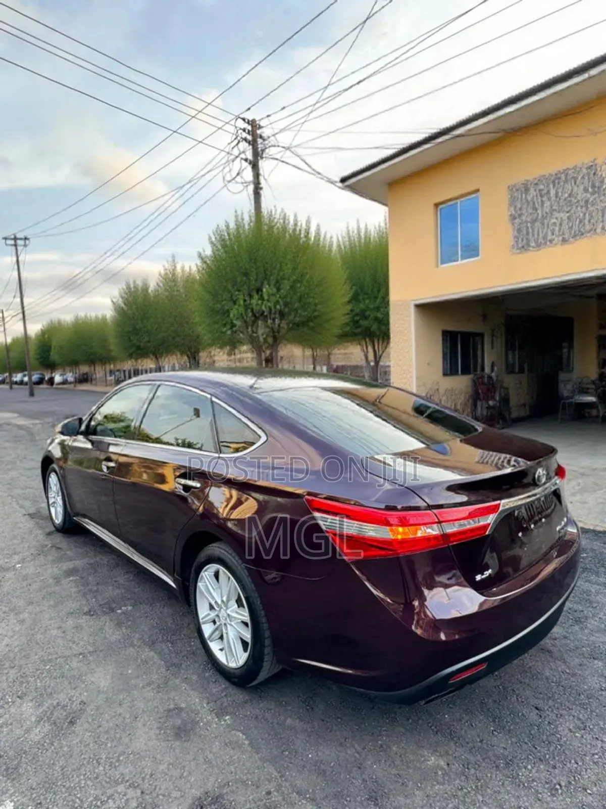 Toyota Avalon 2015 Red