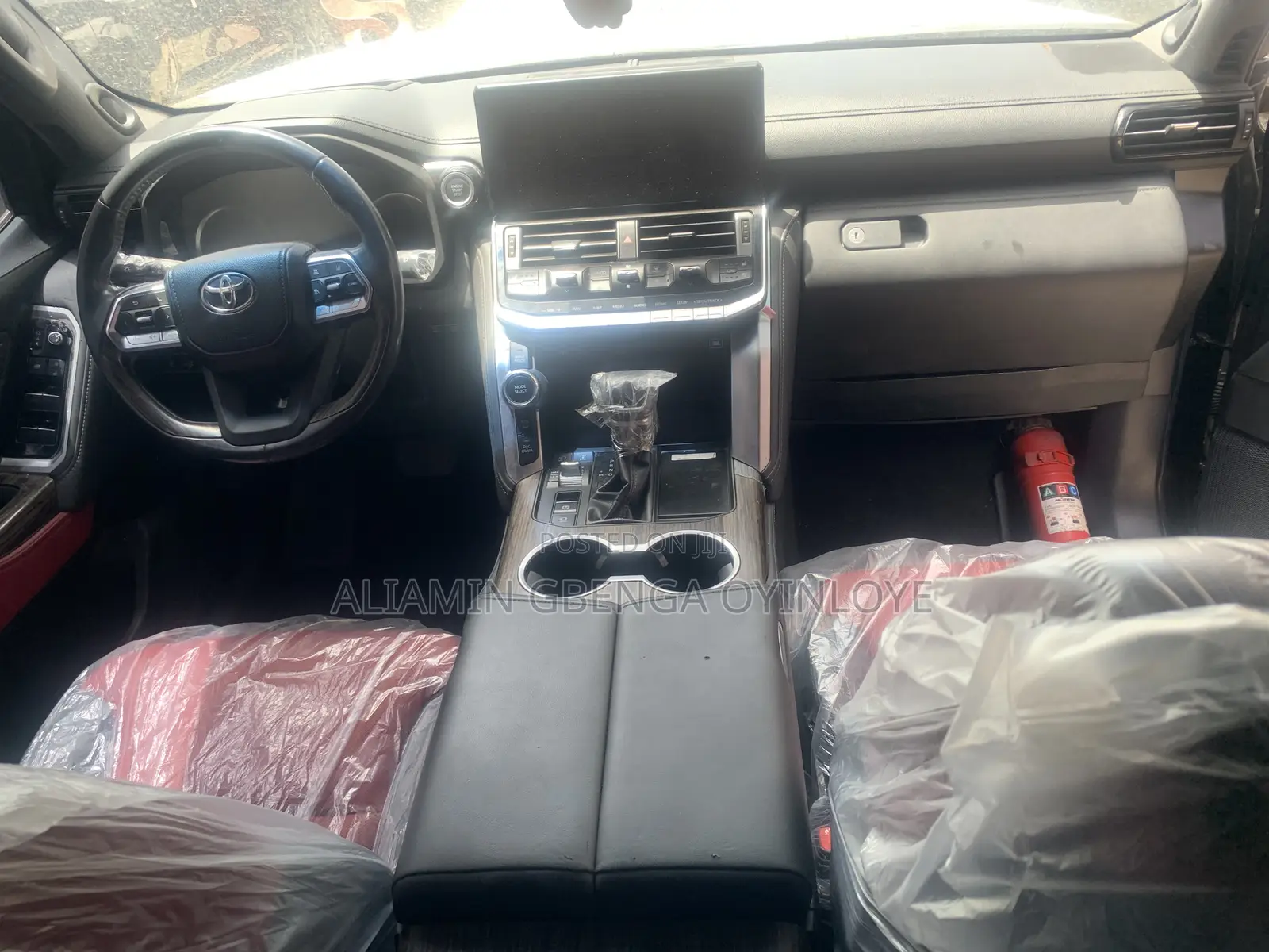Toyota Land Cruiser LC300 2023 Black