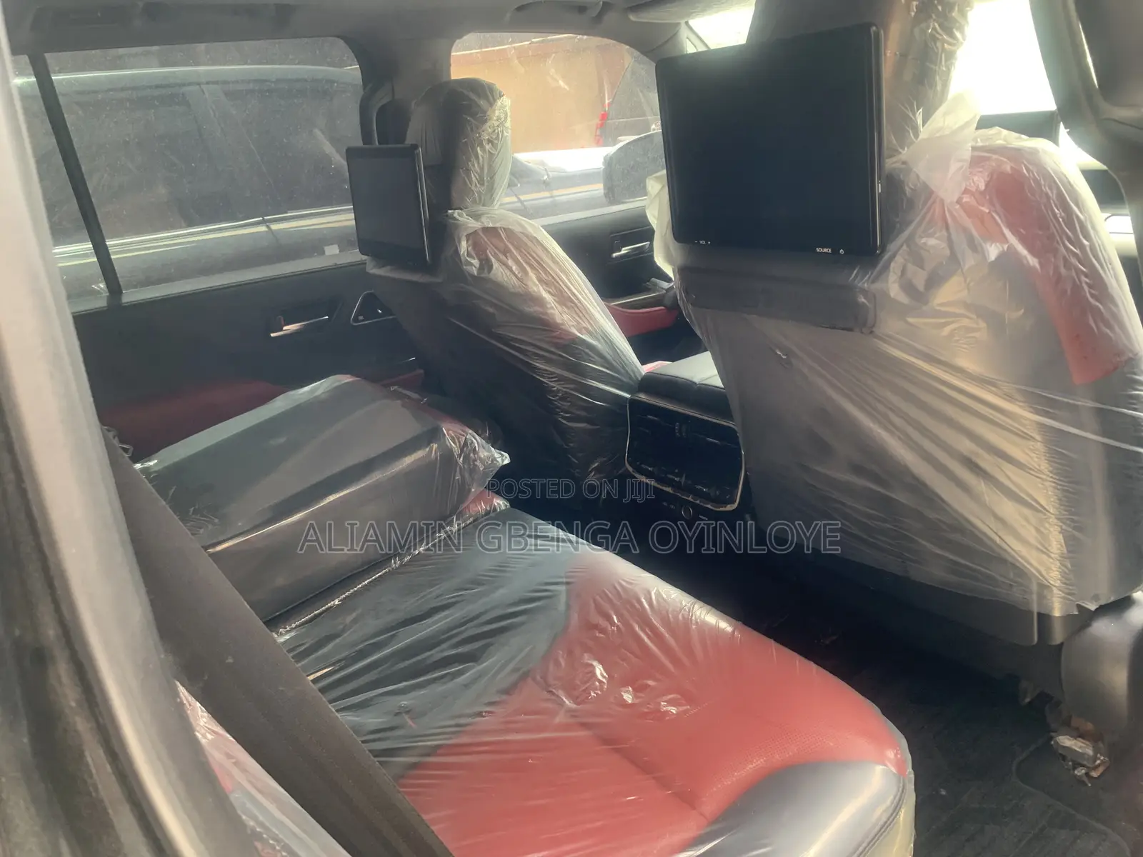 Toyota Land Cruiser LC300 2023 Black