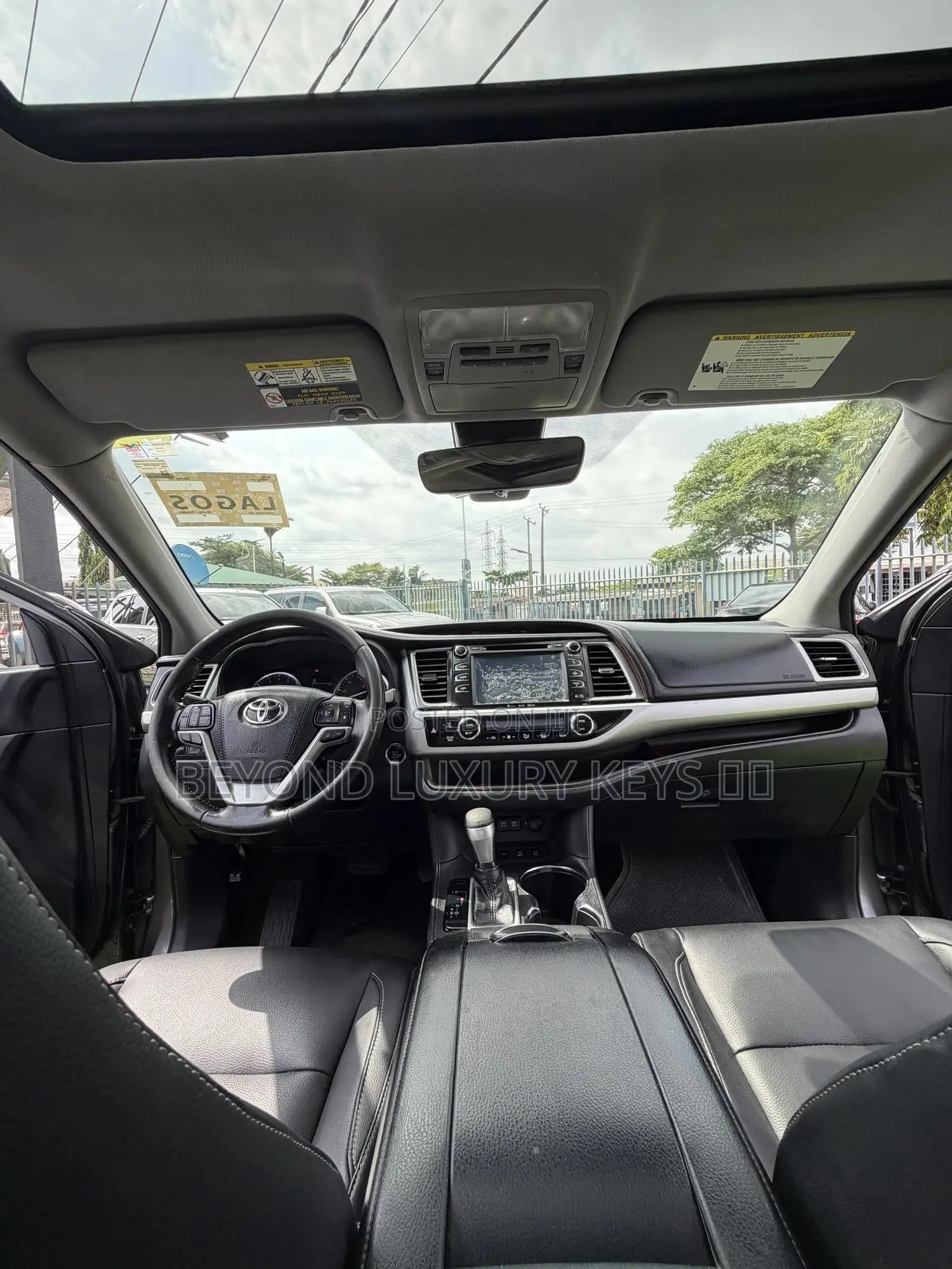 Toyota Highlander XLE 4x2 V6 (3.5L 6cyl 8A) 2018 Gray