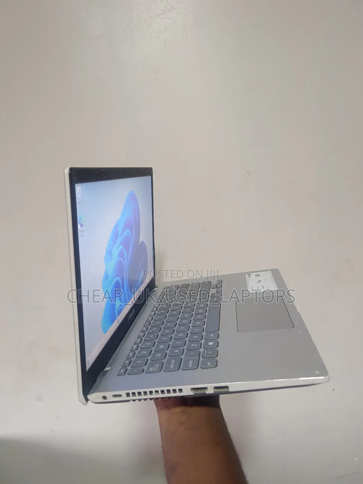 Laptop Asus VivoBook S301LP 8GB Intel Core i5 SSD 256GB
