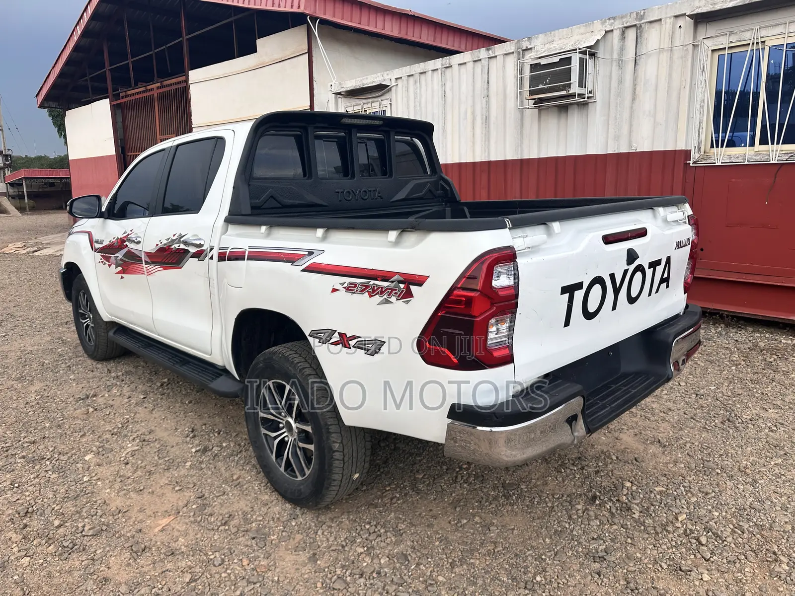 Toyota Hilux 2019 White
