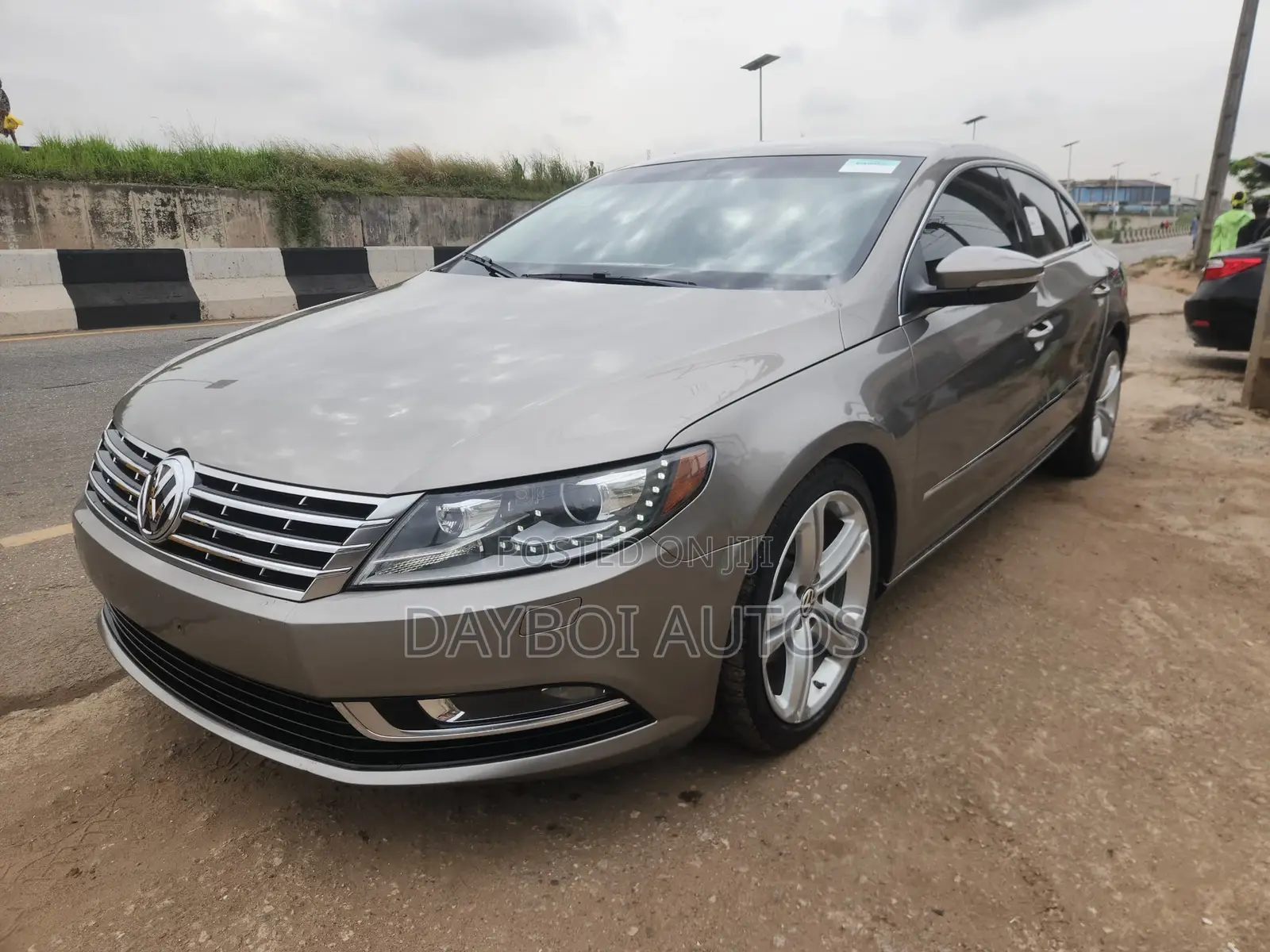 Volkswagen Passat 2013 Silver
