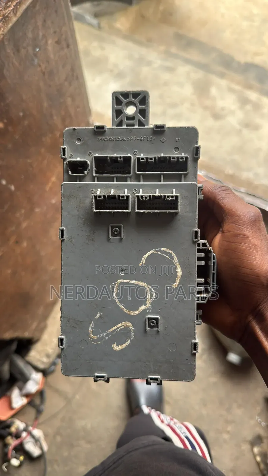 Inner Fuse Box Honda Crosstour 2010-2015