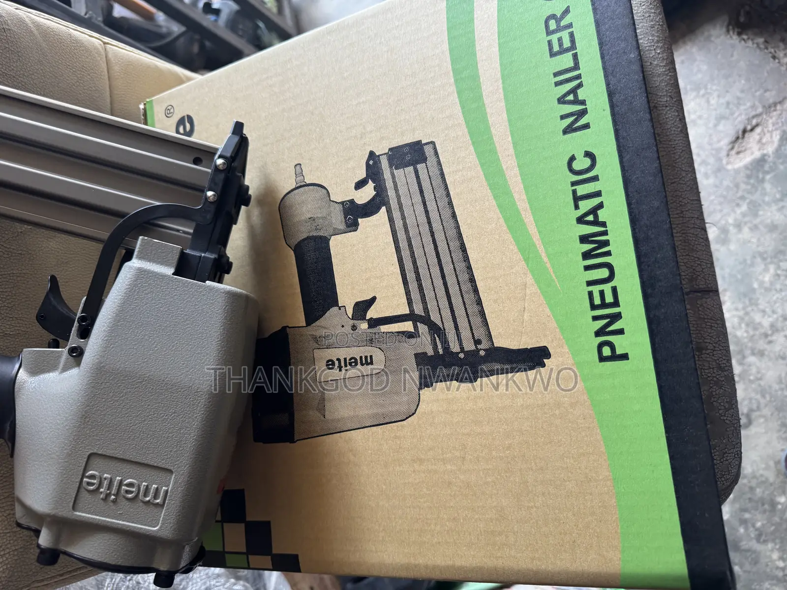 Meite St64 Pneumatic 14 Gauge Concrete T Nailer