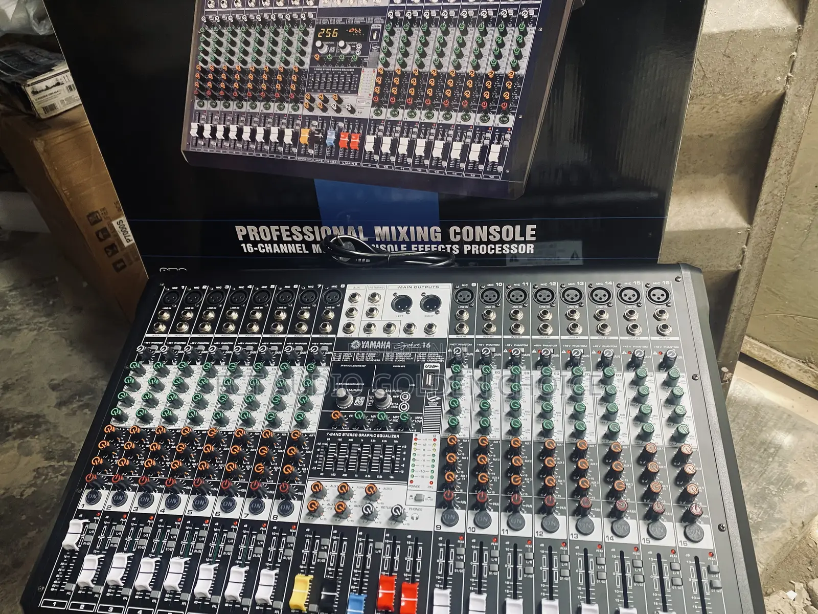 16 Ch Mixer Yamaha Signature 16
