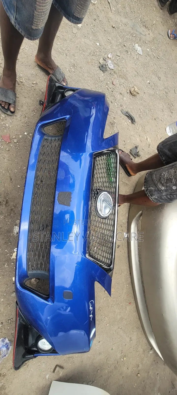 Complete Front Bumper Is250 2012 Sports