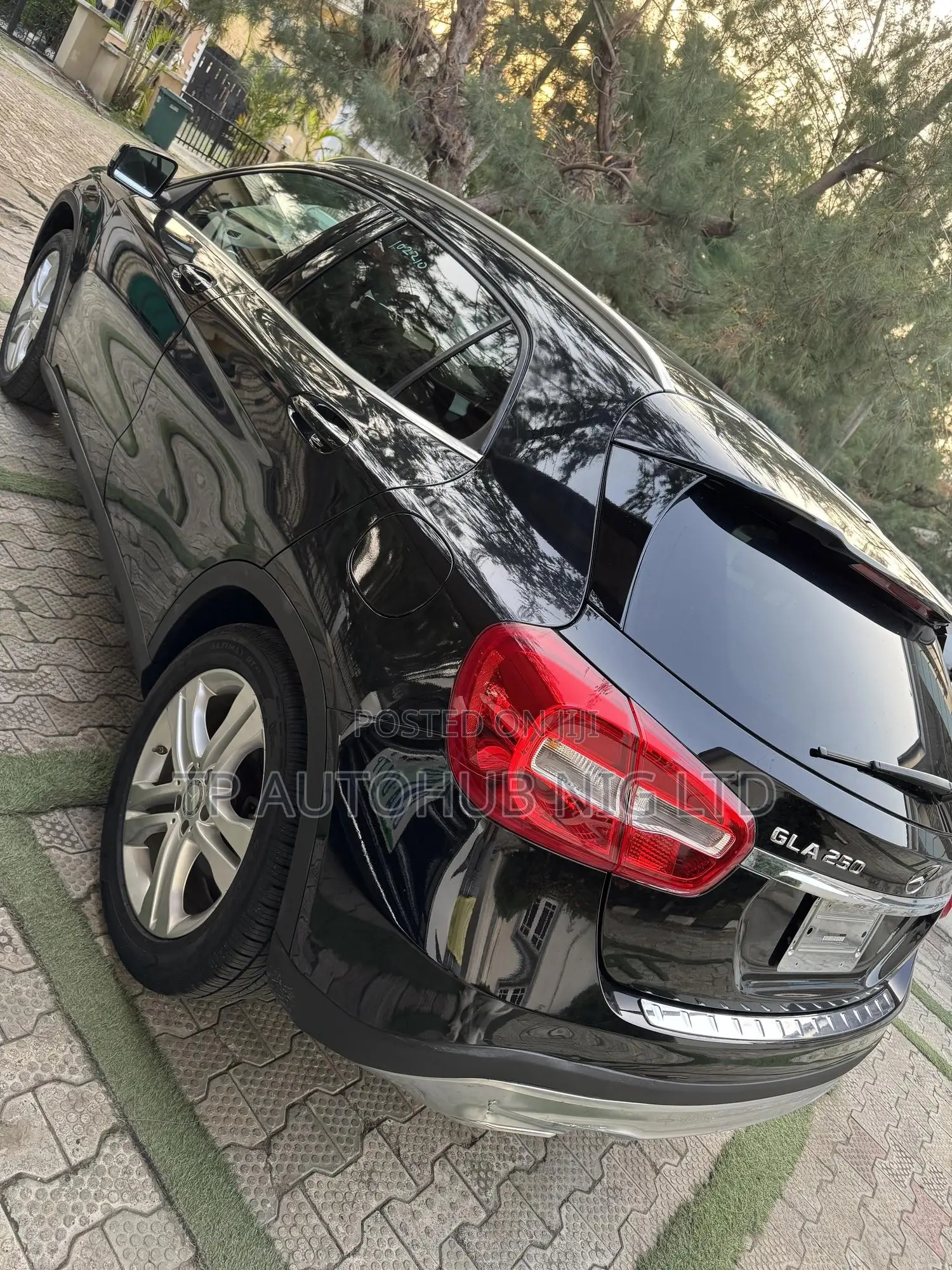 Mercedes-Benz GLA 250 2016 Black