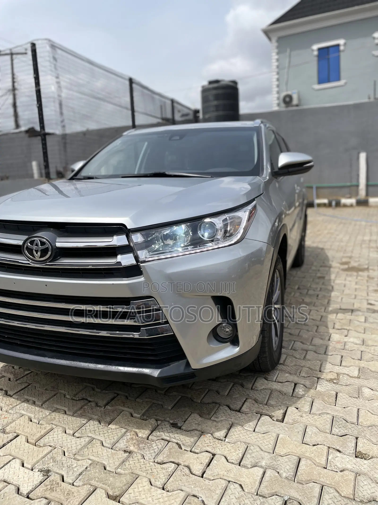Toyota Highlander XLE 2019 Silver