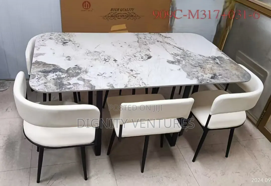 Small Round Dining Table