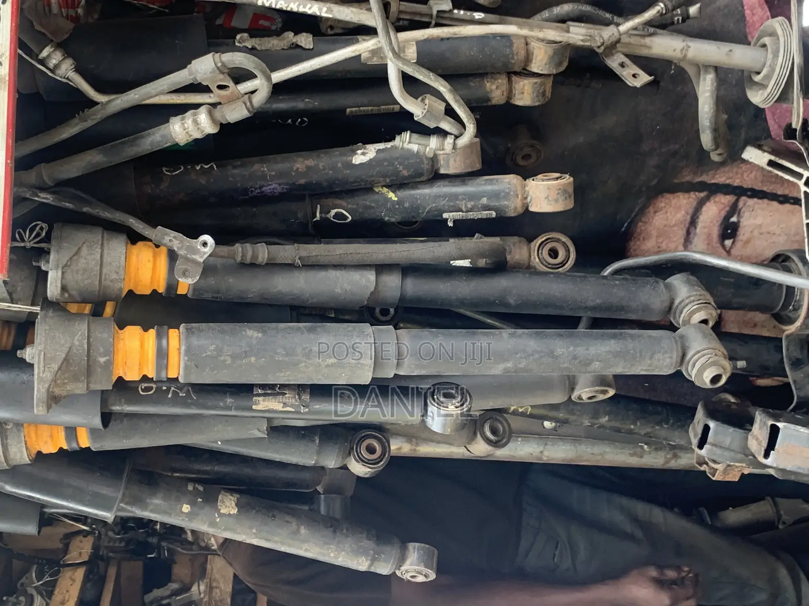 Audi Q7 2018 Front and Back Shock