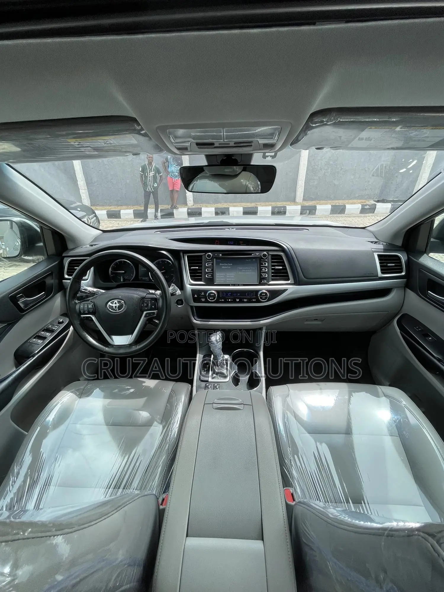 Toyota Highlander XLE 2019 Silver