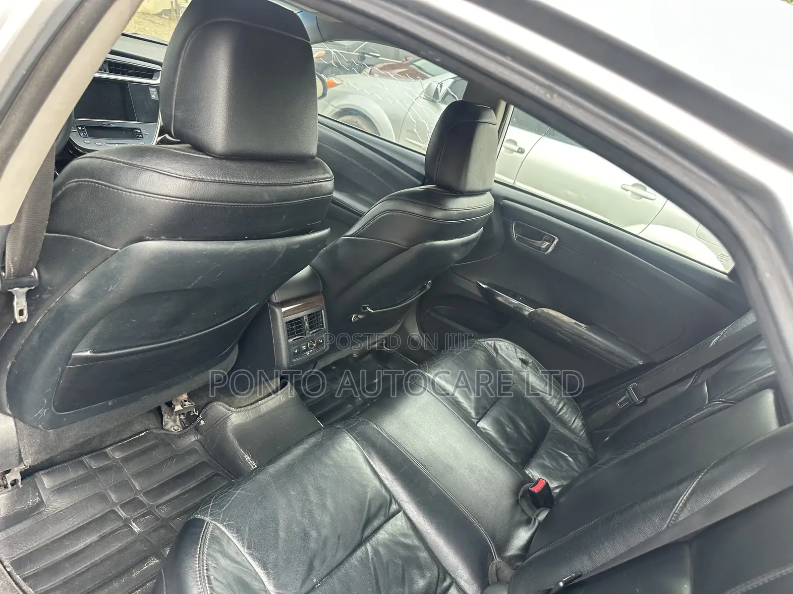 Toyota Avalon XLE Premium 4dr Sedan (3.5L 6cyl 6A) 2014 Silver